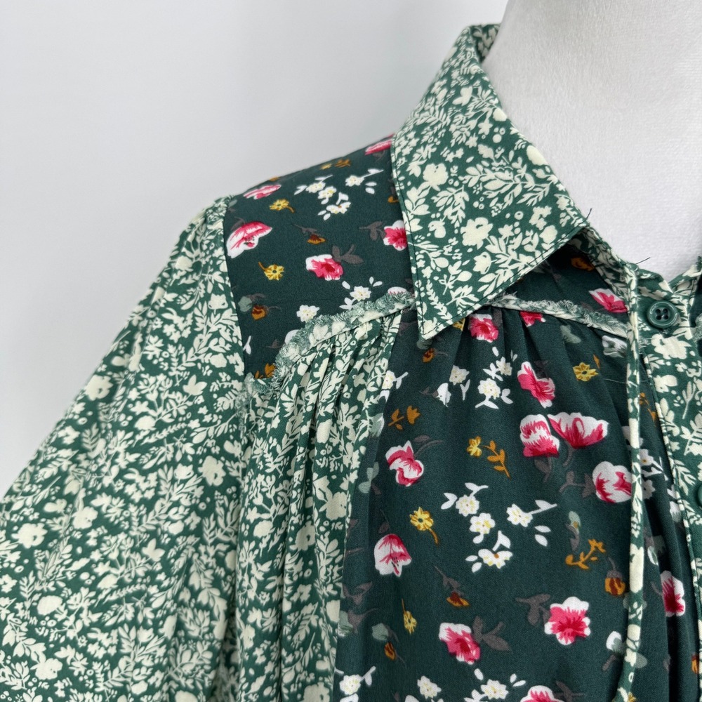 Easel Floral Patchwork Button Front Blouse Size L… - image 5